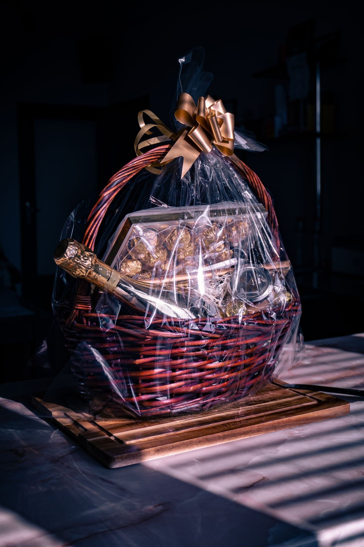 Top 10 Christmas Gifts for Neighbors and Hosts
