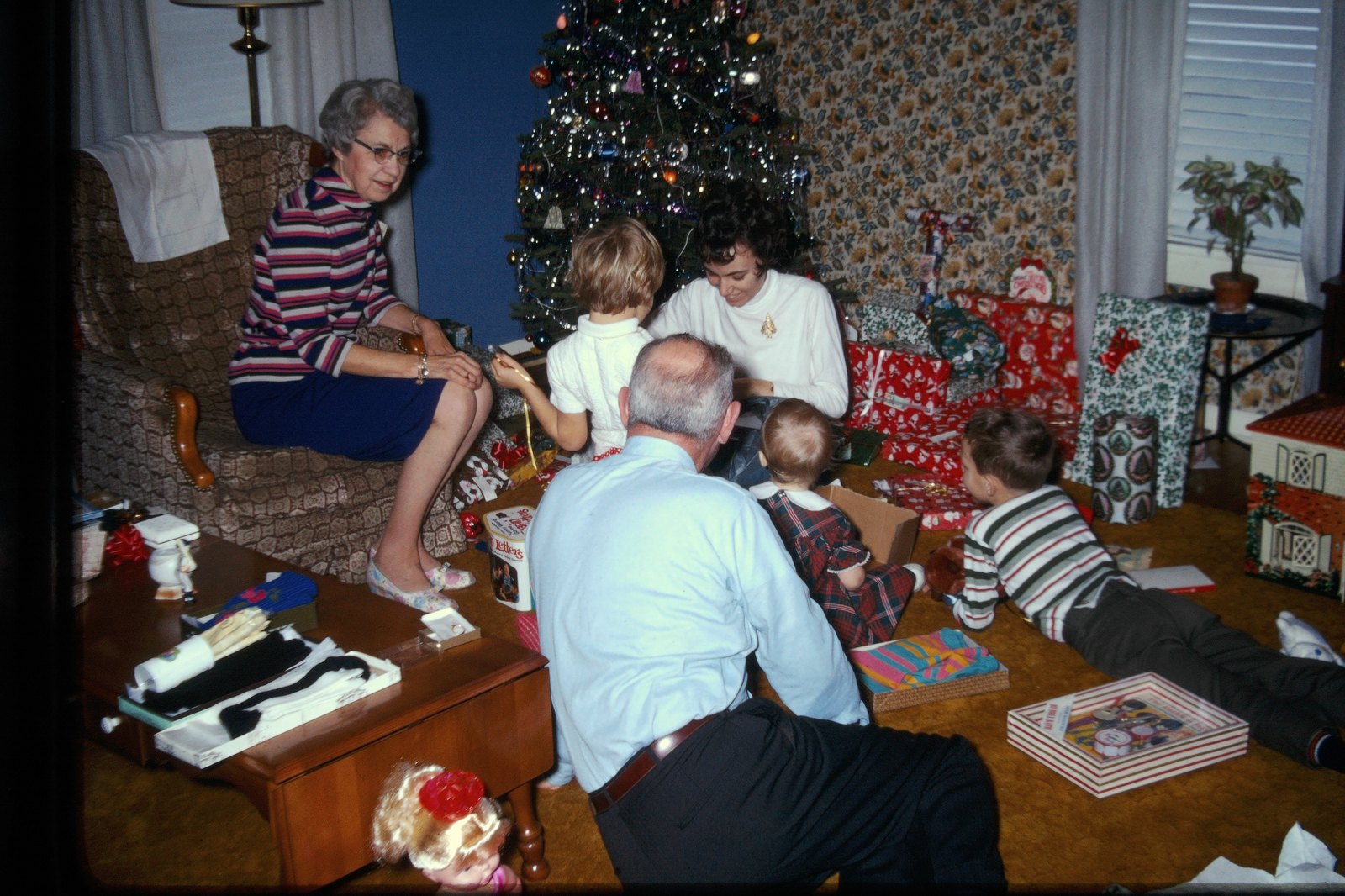 Christmas Gifts for Grandparents: Sentimental, Useful, and Zero Clutter — designed cover card
