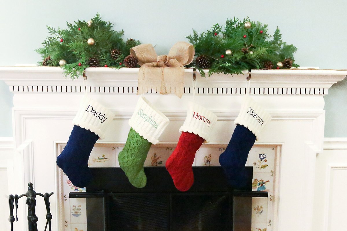 Mantel and Staircase Garland Ideas That Look Like a Magazine — key points card